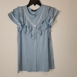 Doe & Rae Blue Sleeveless Ruffled Blouse With Lace Size Medium NWOT